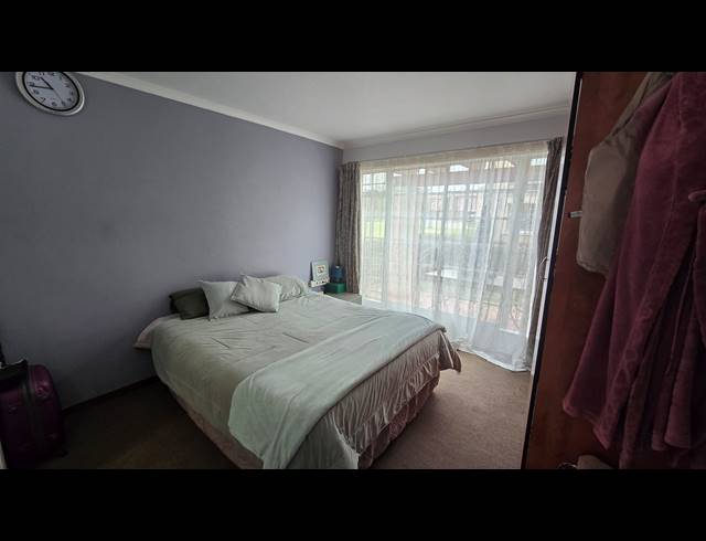 3 BEDROOM SECTIONAL TITLE FOR SALE IN CASTLEVIEW